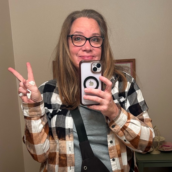 Meet your Posher, Amy - Picture 1 of 1